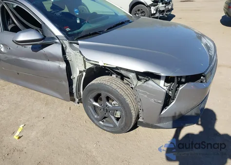 2025 Kia K4 Lxs из США, поврежденный, VIN 3KPFT4DEXSE028882